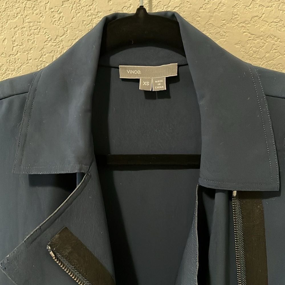 VINCE Laser Cut Trench Vest Zip Front, Navy, Size XS - Picture 9 of 10